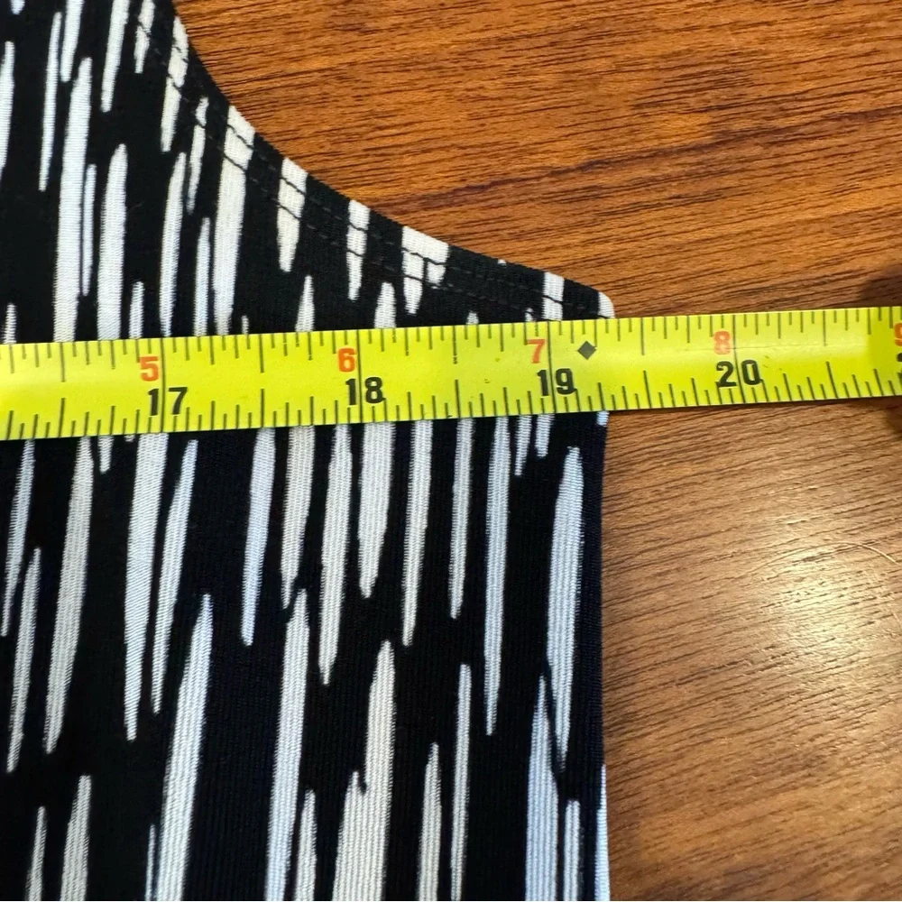Chico's Traveler’s Black and White Abstract Print Tie Waist Jumpsuit Sz. 2 12/14